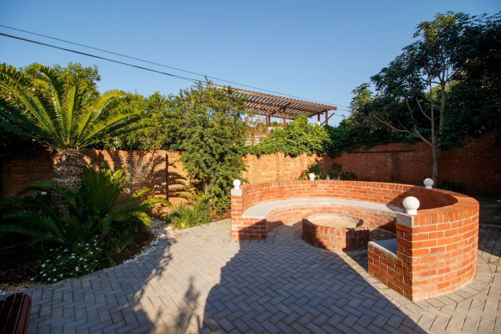 Double-storey house to rent in Kenton on Sea - 1KO1736566