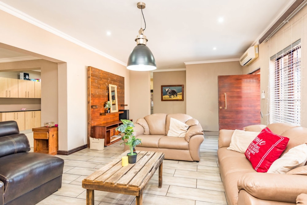 House sold in Noordheuwel - 1KR1664730 House sold in Noordheuwel - 1KR1664730