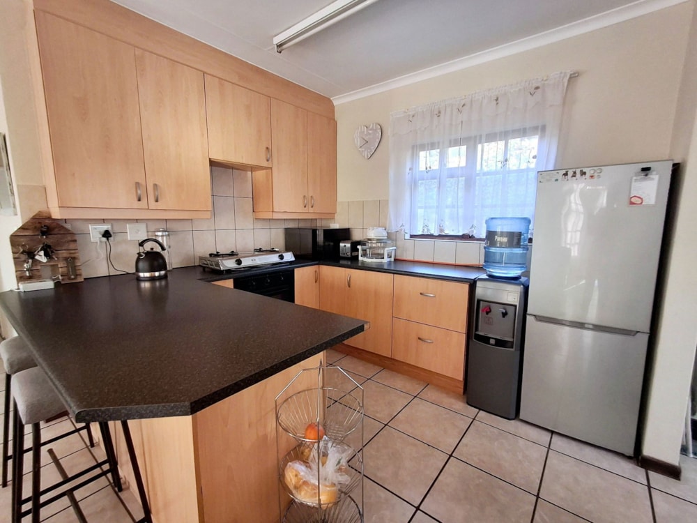 House sold in West Acres - 1NS1665179