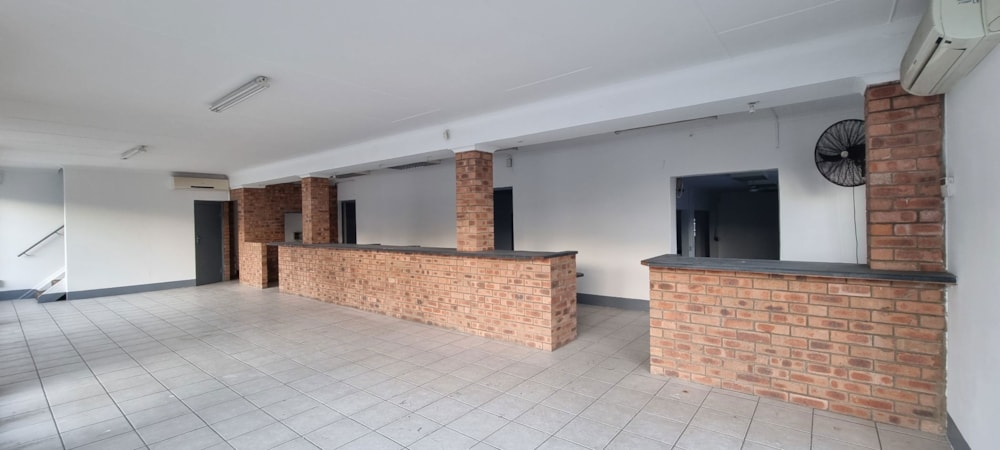 Commercial Building to rent in Uvongo - 1PSH1667988 Commercial Building to rent in Uvongo - 1PSH1667988