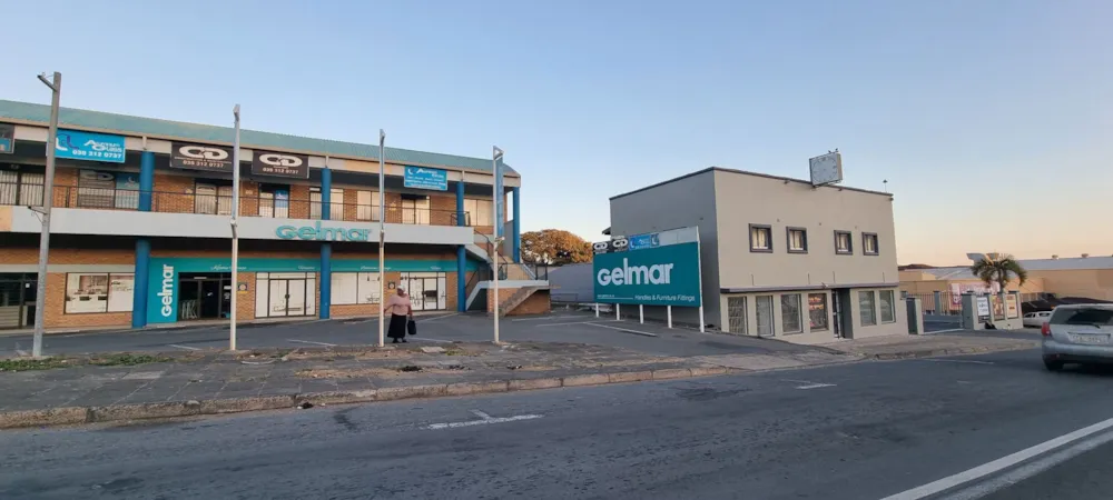 Commercial Building let in Uvongo - 1PSH1667988