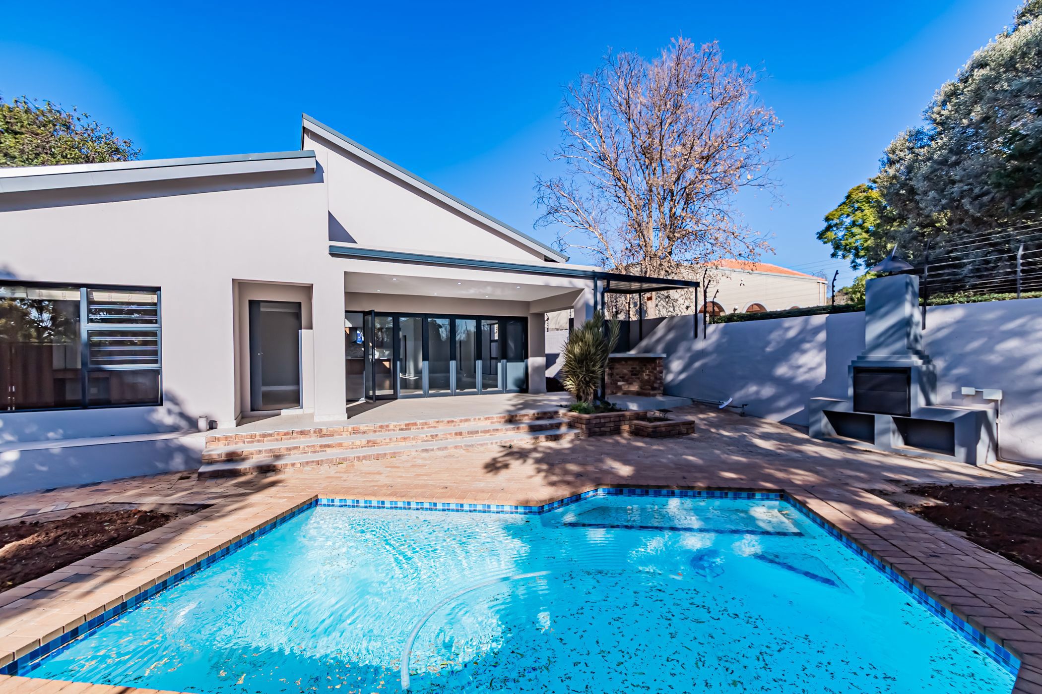 House for sale in Brooklyn, Pretoria East - PT1665036