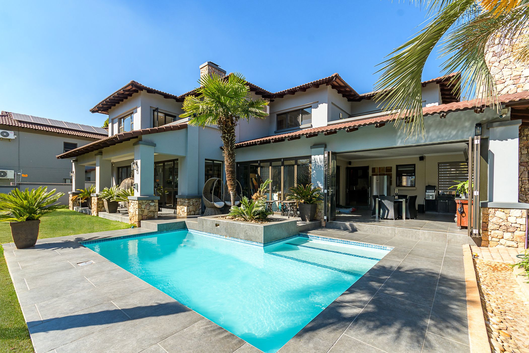 Multi-storey house for sale in Bedfordview - BED1667098