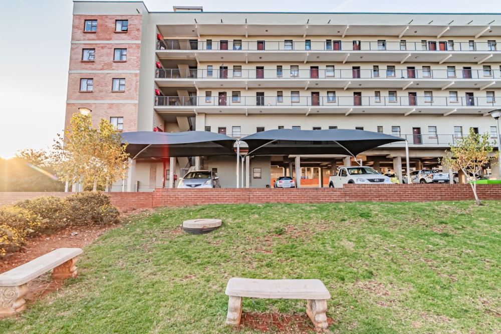 Apartment for sale in Die Hoewes - CN1665068