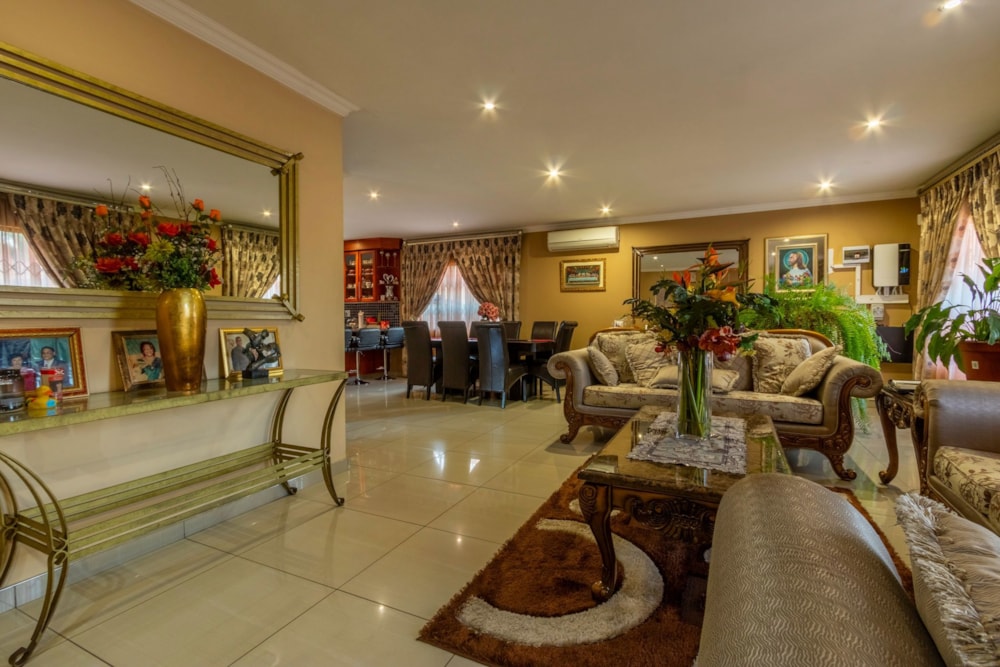 House for sale in Parkrand - BOK1663130