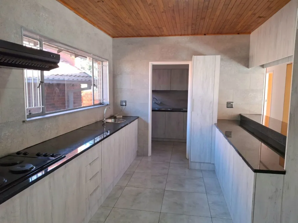 House for sale in Heuwelsig, Bloemfontein - 1BX1709112