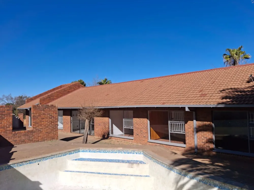House for sale in Heuwelsig, Bloemfontein - 1BX1709112