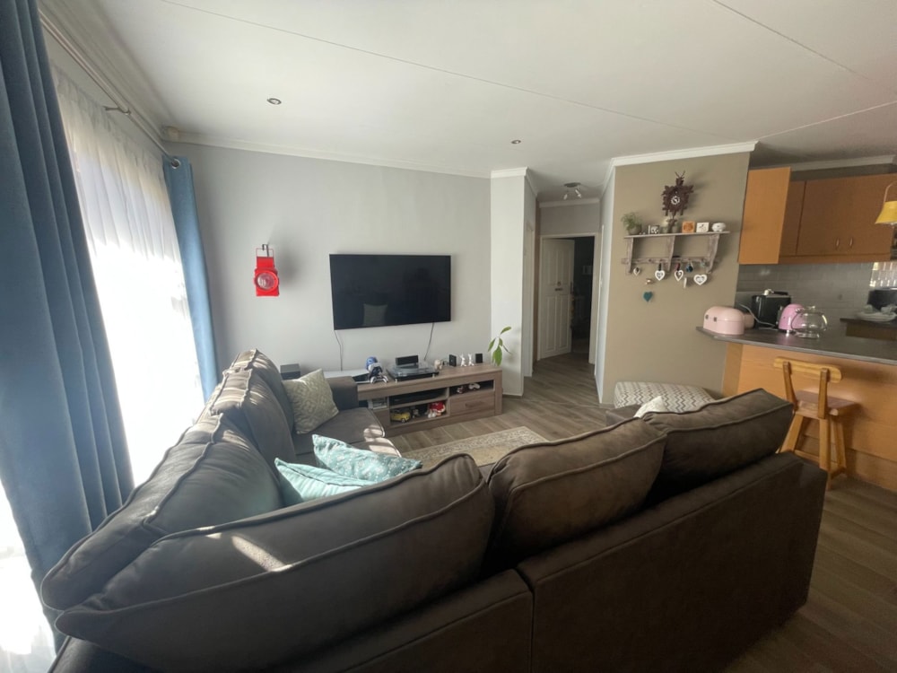 Townhouse for sale in Langenhovenpark - 1BX1667449 Townhouse for sale in Langenhovenpark - 1BX1667449