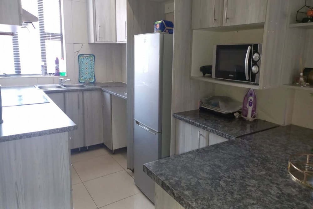 Apartment for sale in Amanzimtoti - 1WB1666562 Apartment for sale in Amanzimtoti - 1WB1666562
