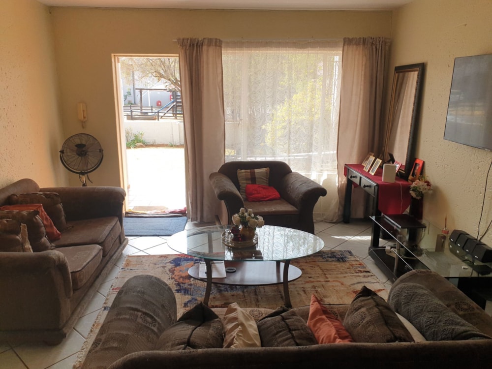 Townhouse for sale in Glen Marais - KTP1666109 Townhouse for sale in Glen Marais - KTP1666109