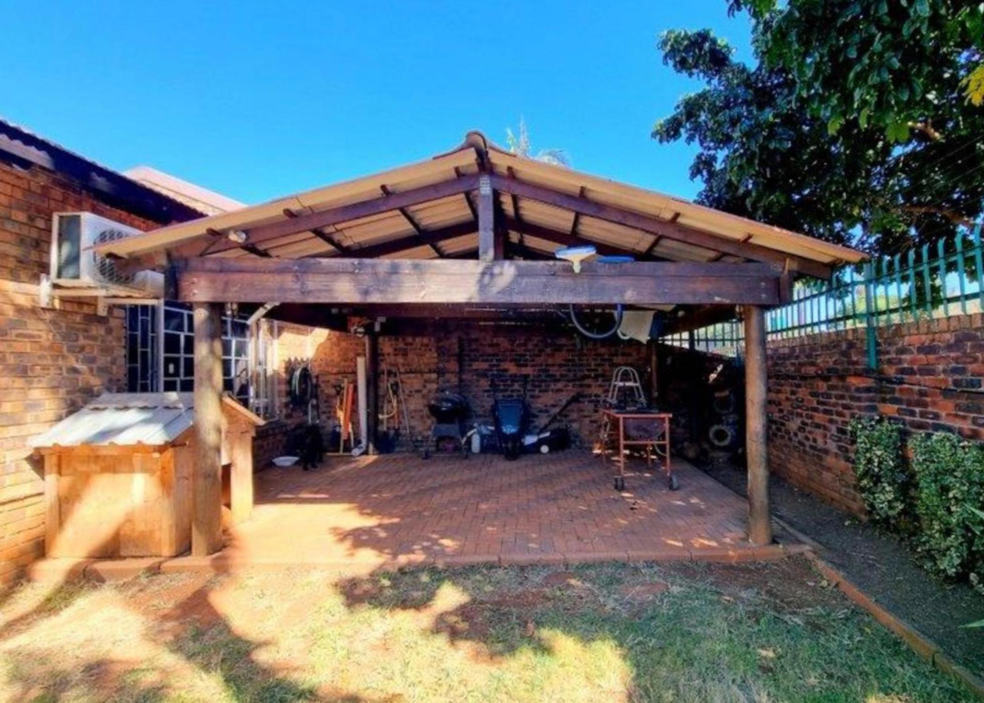 Townhouse for sale in Sterpark - 1PS1736670