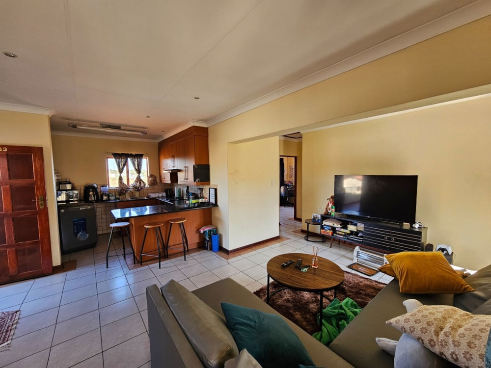 Townhouse to rent in Bendor - 1PS1725844