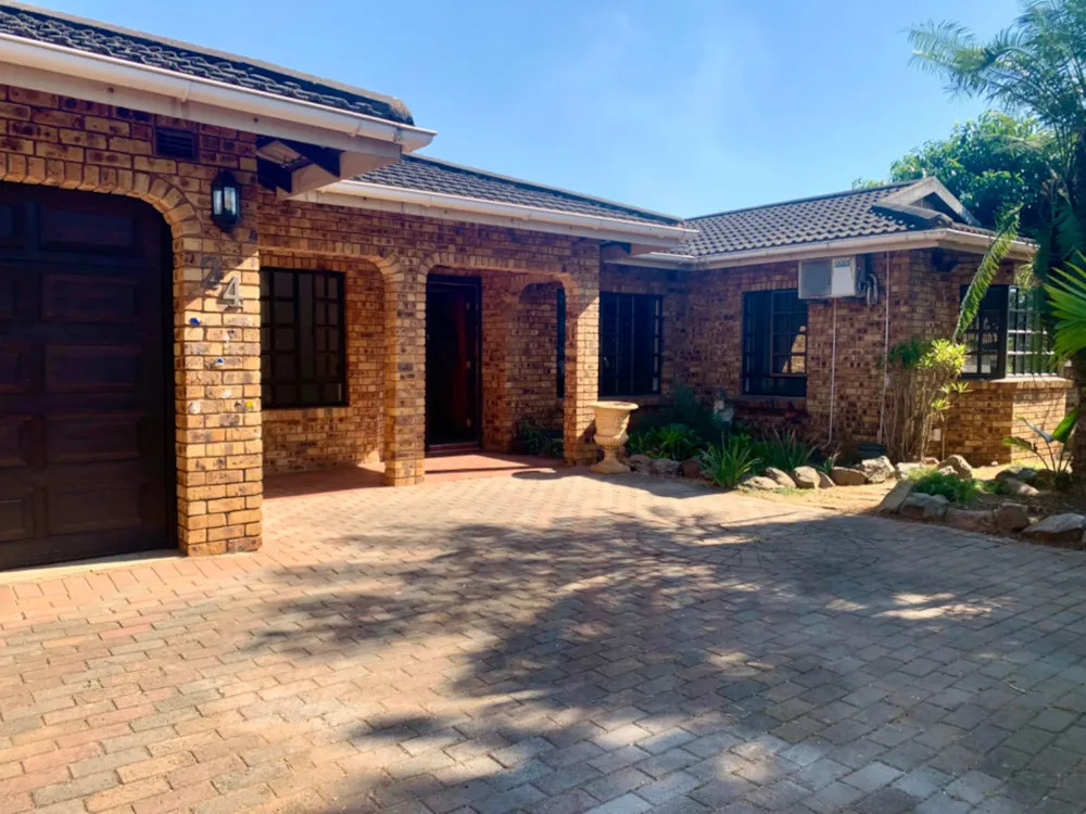 House let in Sunningdale, uMhlanga - 1ND1736392 House let in Sunningdale, uMhlanga - 1ND1736392