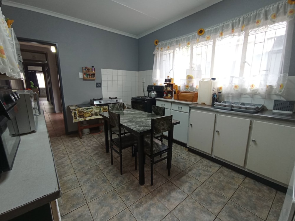 House for sale in Signal Hill, Newcastle - 1NW1740886