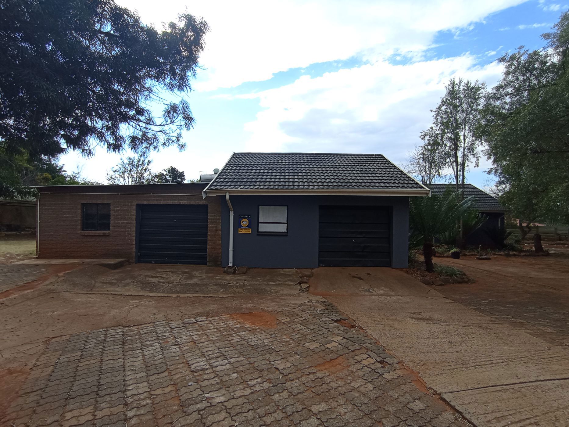 House for sale in Signal Hill, Newcastle - 1NW1740886