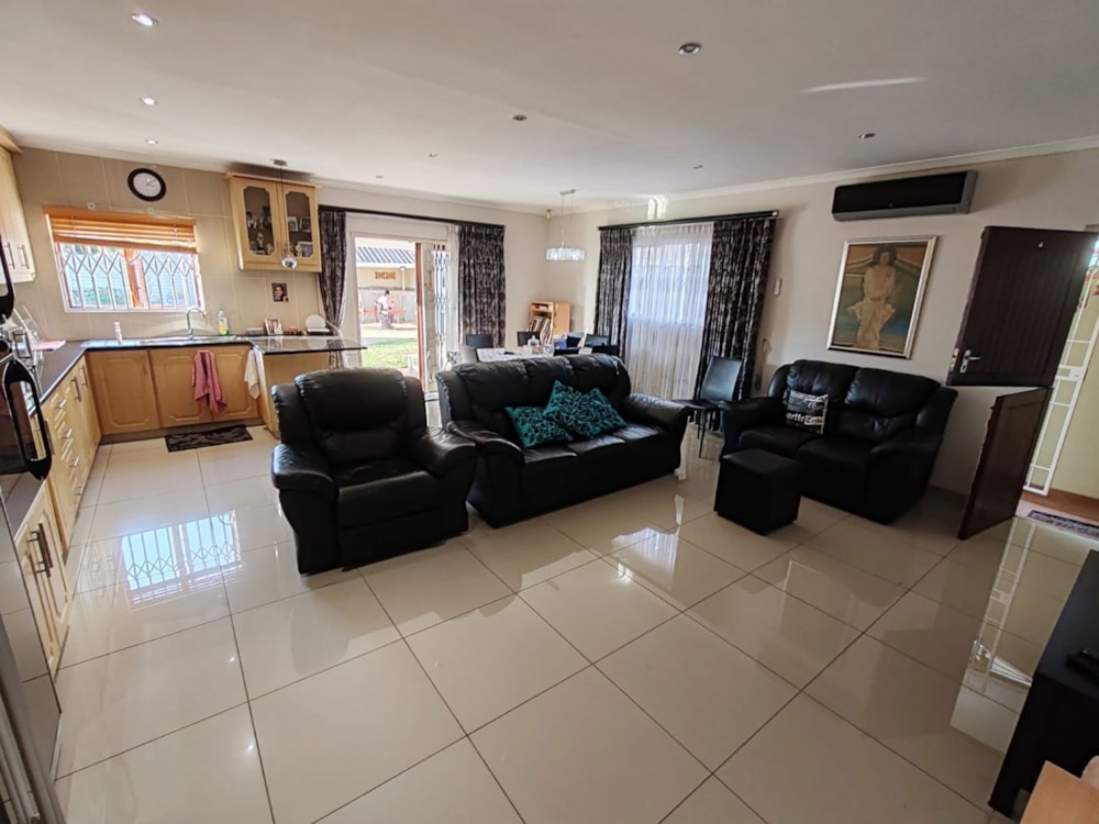 Townhouse for sale in Durban North - 1ND1663873