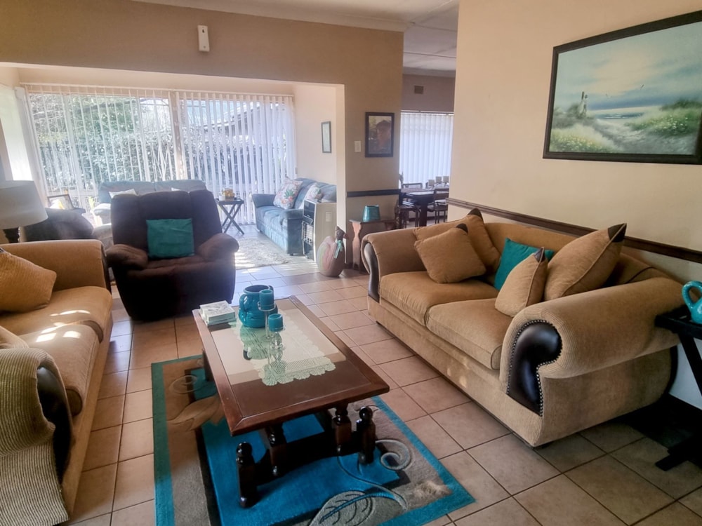 House for sale in Uitsig, Bloemfontein - 1BX1713535 House for sale in Uitsig, Bloemfontein - 1BX1713535