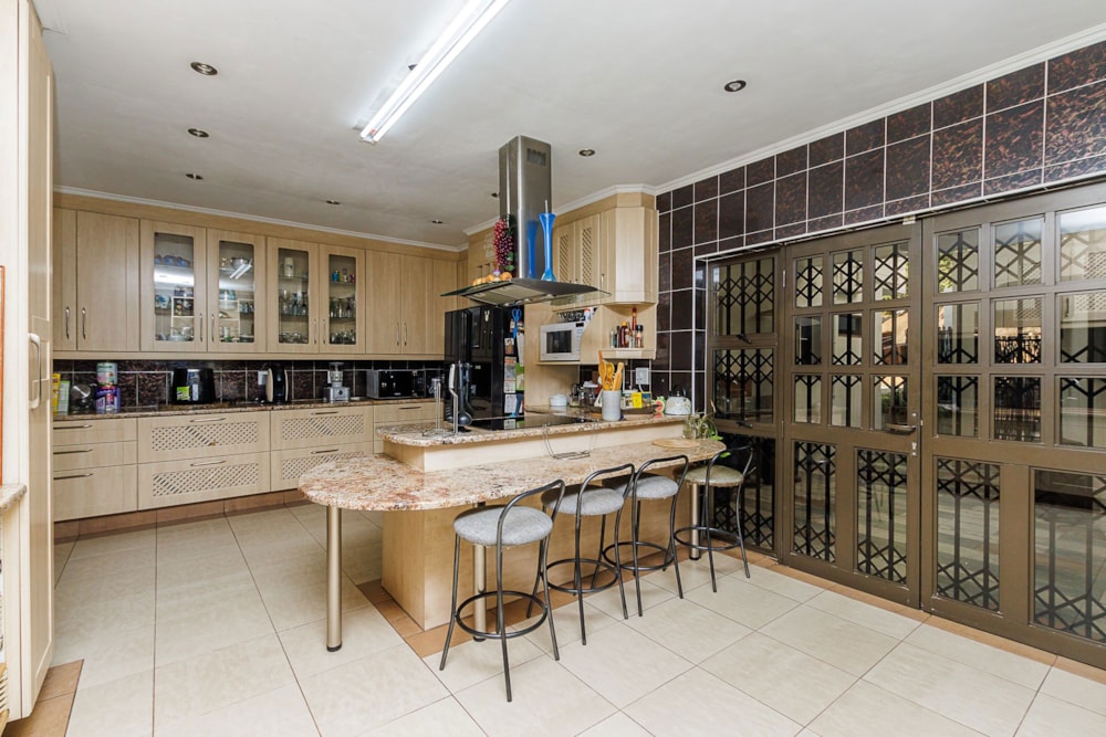 House for sale in Brackendowns - 1GV1717810