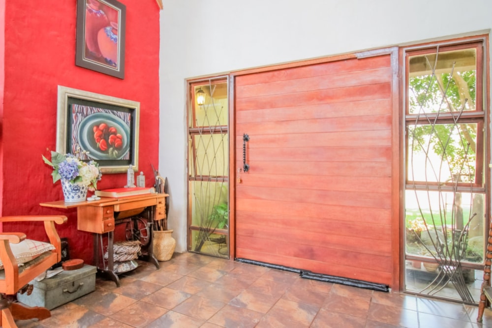 Security estate home for sale in The Coves - 1HR1736295