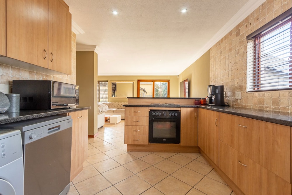 House for sale in Bonaero Park - KTP1700840 House for sale in Bonaero Park - KTP1700840