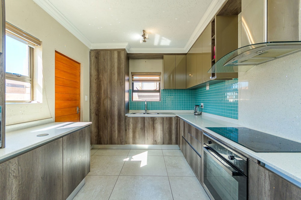 House for sale in Pomona - KTP1669090