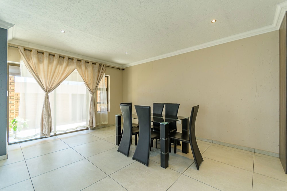 House for sale in Pomona - KTP1669090