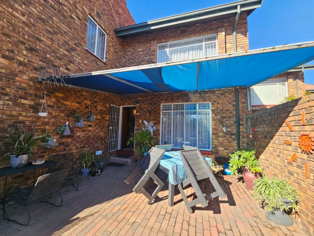 Townhouse for sale in Heidelberg, Gauteng - 1SP1701261