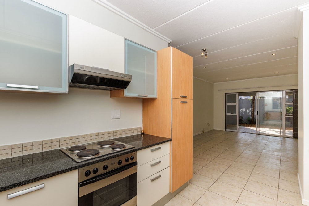 Garden apartment for sale in Ferndale, Randburg - RAN1664123 Garden apartment for sale in Ferndale, Randburg - RAN1664123
