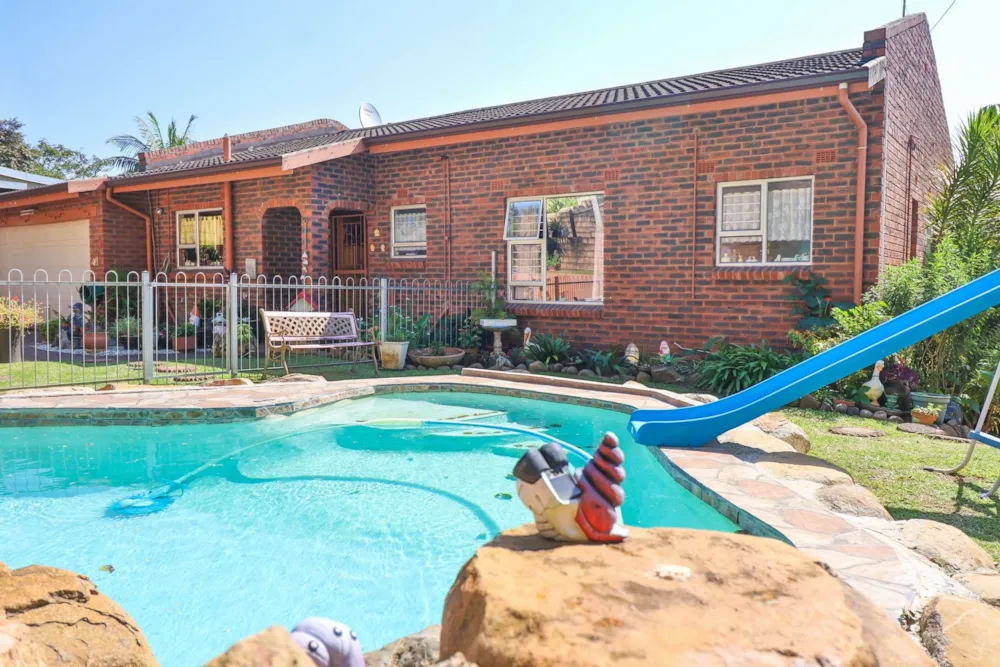 House for sale in Amanzimtoti - 1WB1754549 House for sale in Amanzimtoti - 1WB1754549
