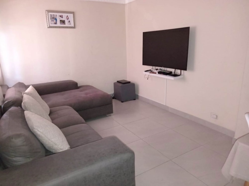 Double-storey house for sale in Northcroft - 1ND1667286