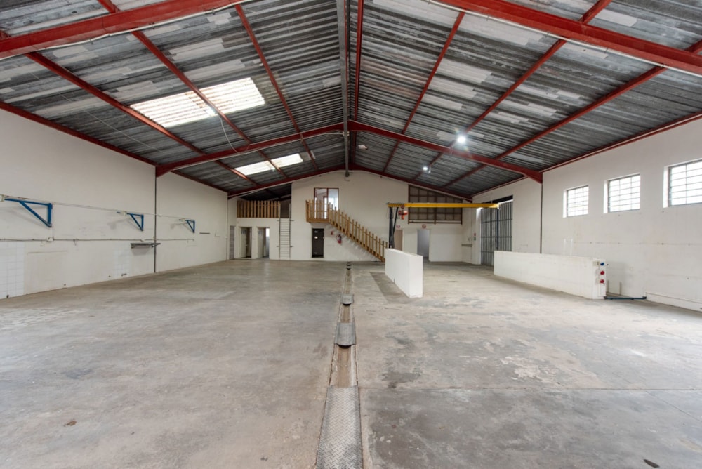 Commercial industrial property let in Knysna Industrial - 1KG1663444 Commercial industrial property let in Knysna Industrial - 1KG1663444