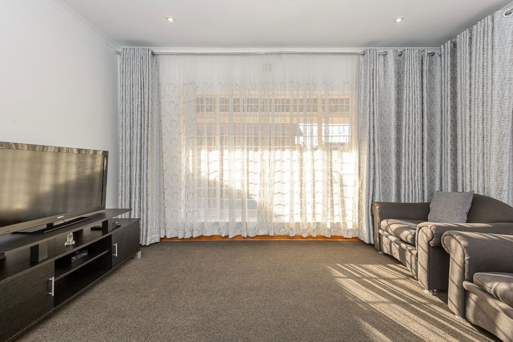 House for sale in Lenasia South - 1GV1665626 House for sale in Lenasia South - 1GV1665626