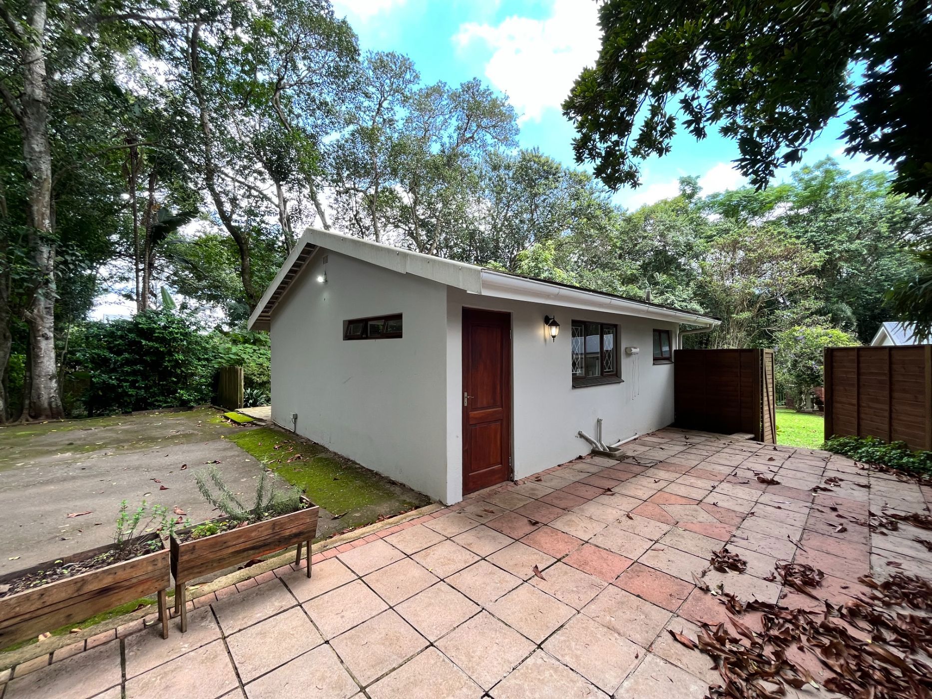 Apartment to rent in Kloof - 1KF1747028
