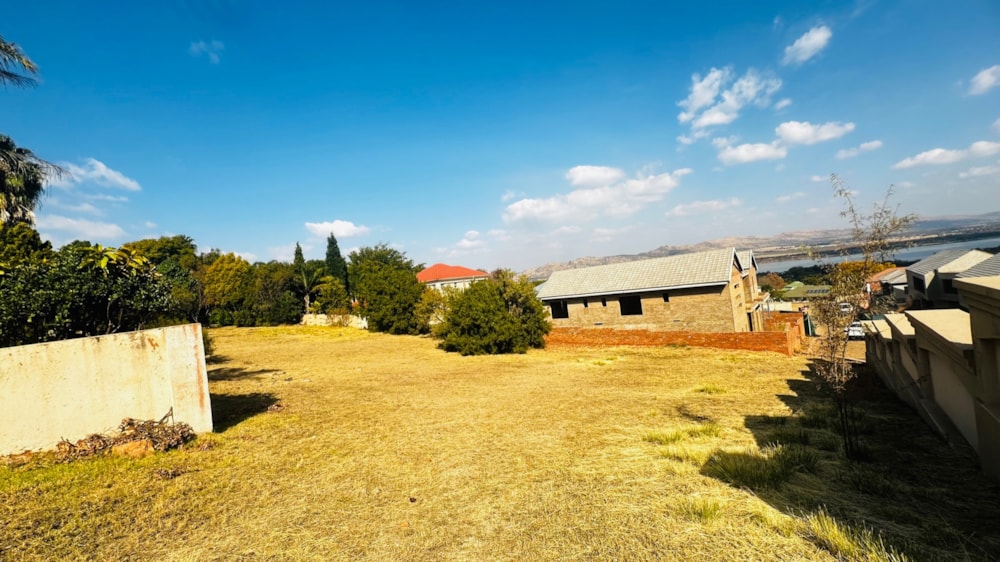 Residential vacant land for sale in Kosmos Ridge - 1HR1663820