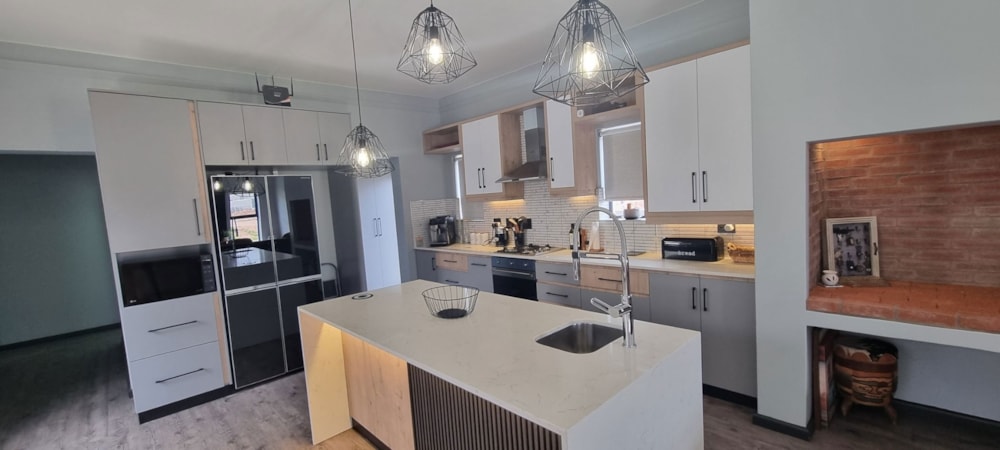 House for sale in Altona Village - TK1665993