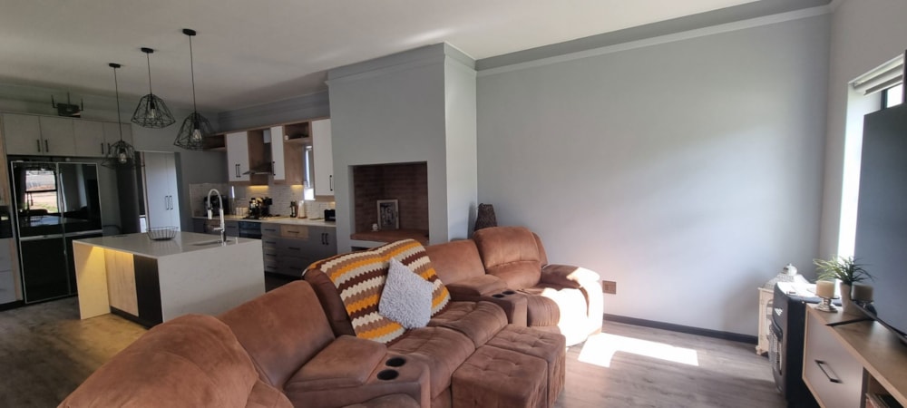 House for sale in Altona Village - TK1665993