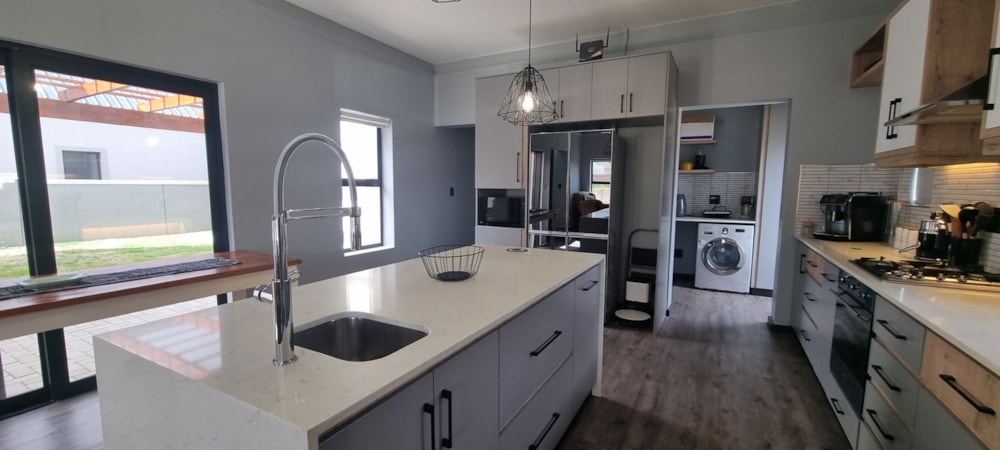 House for sale in Altona Village - TK1665993