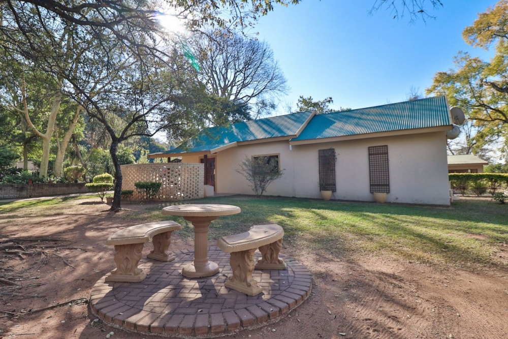 Smallholding for sale in White River AH - 1WR1634273 Smallholding for sale in White River AH - 1WR1634273