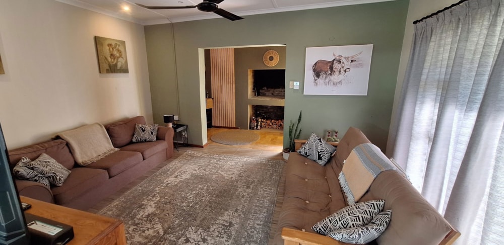 House for sale in Wesbank, Oudtshoorn - 1OU1663801 House for sale in Wesbank, Oudtshoorn - 1OU1663801