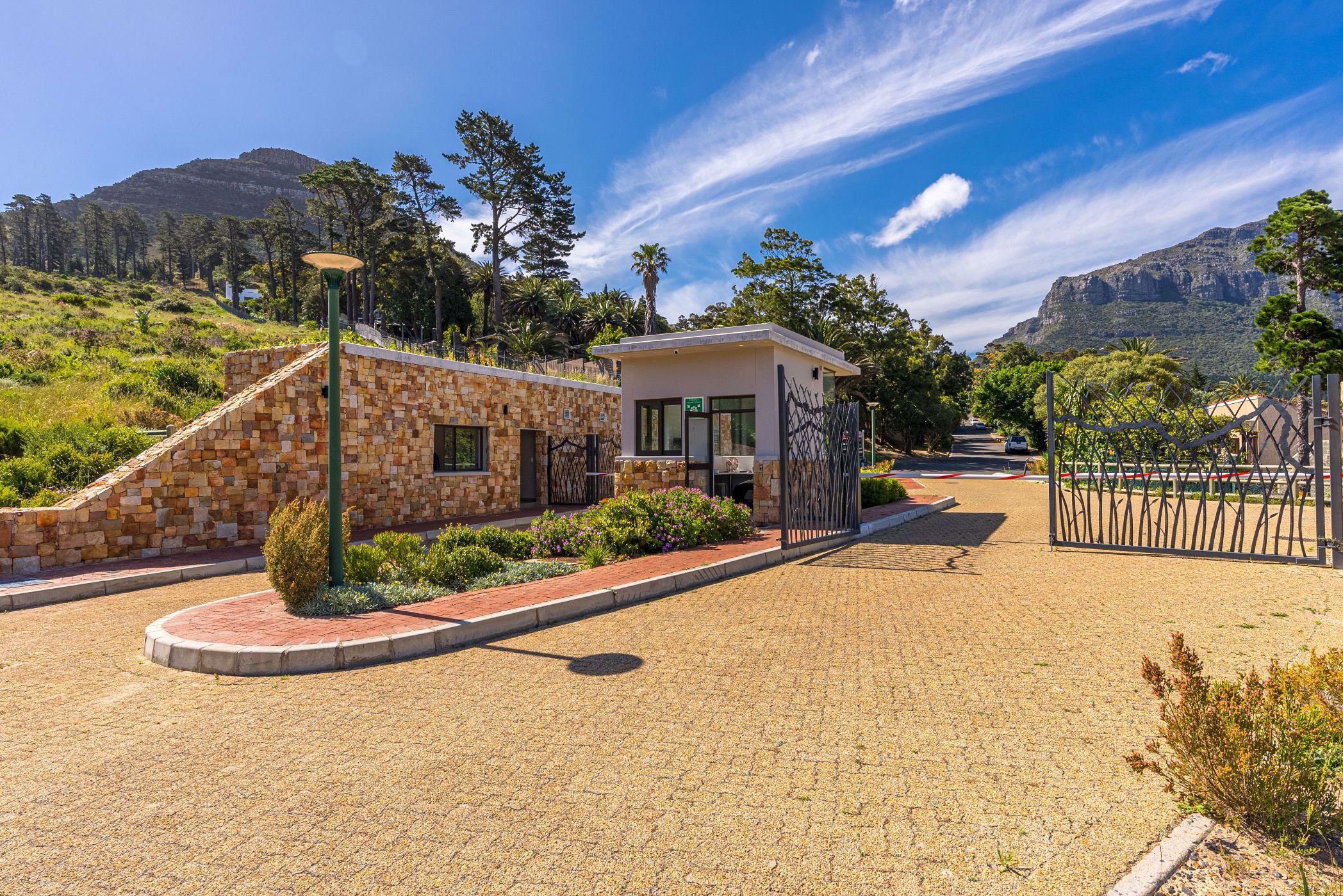 Vacant land sold in Hout Bay - HOB1675903