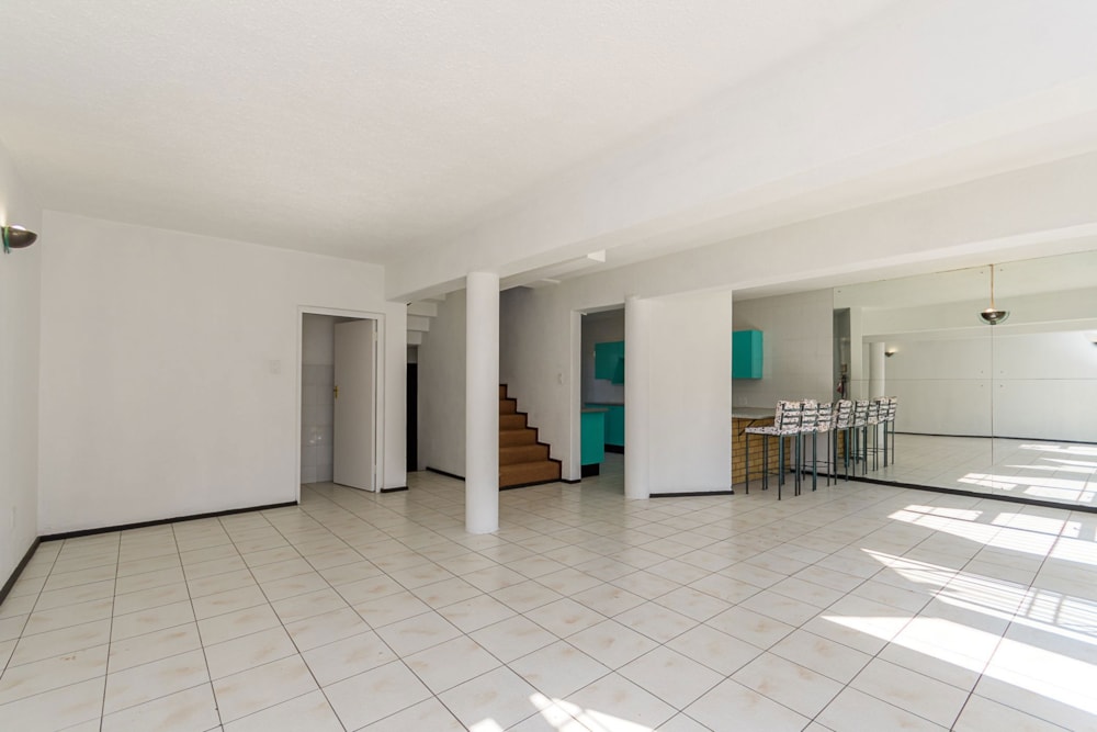 Townhouse sold in Eastleigh - BED1666645 Townhouse sold in Eastleigh - BED1666645