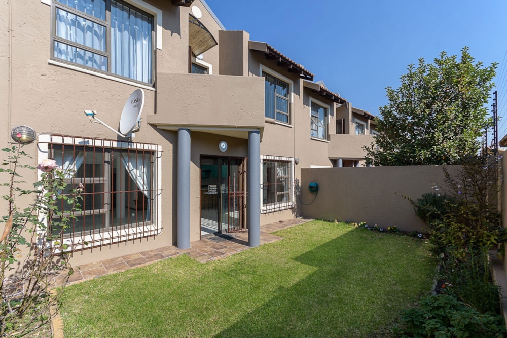 Townhouse sold in Eastleigh - BED1666645 Townhouse sold in Eastleigh - BED1666645