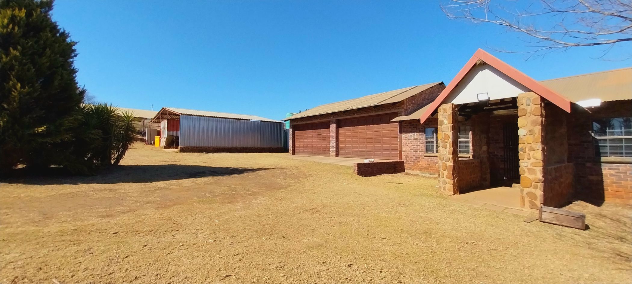 Smallholding for sale in Lydenburg (Mashishing) - 1LY1648072