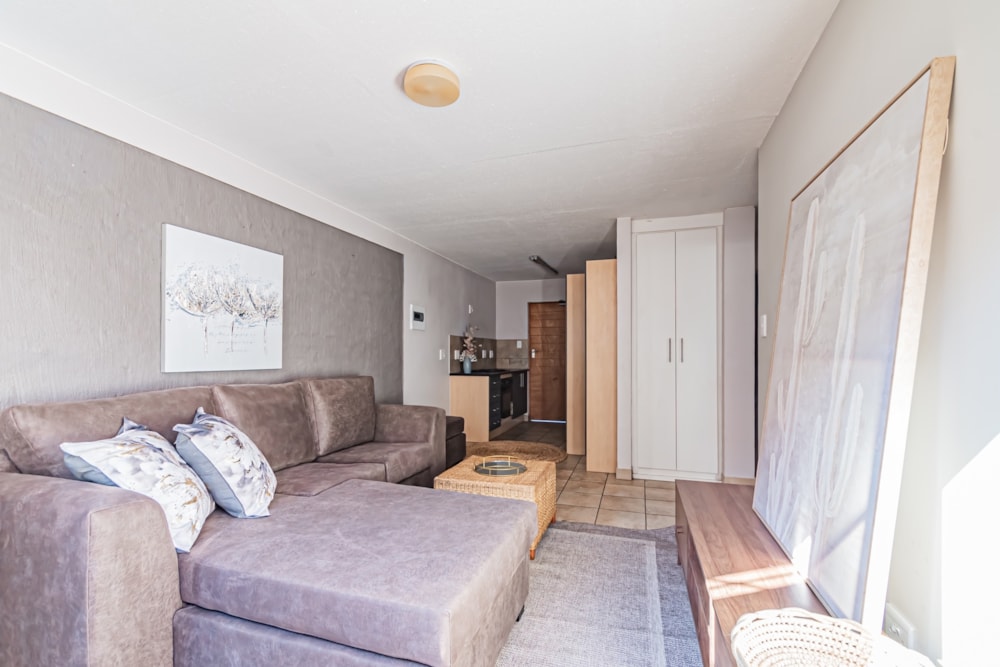 Townhouse for sale in Rooihuiskraal North - CN1687748