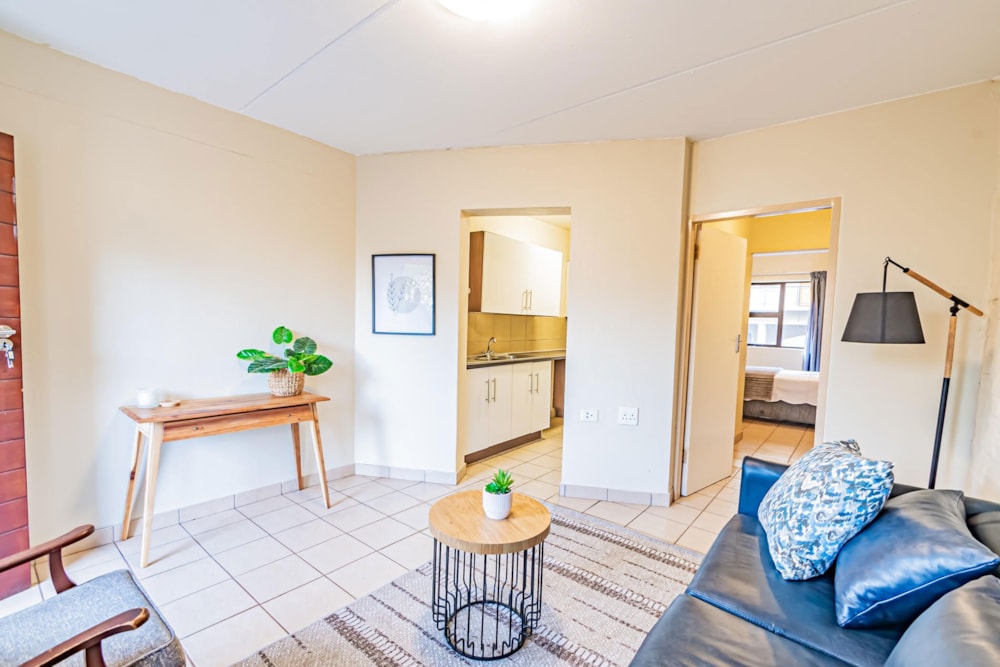 Apartment for sale in Die Hoewes - CN1659316