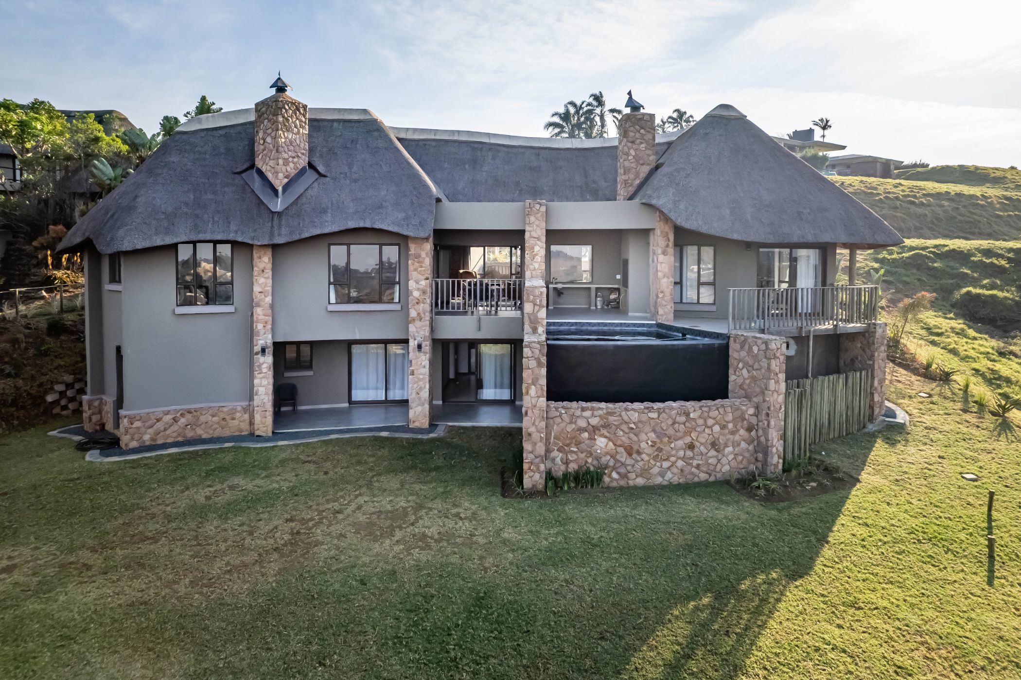 Multi-storey house for sale in Phezulu Estate - 1KF1666892