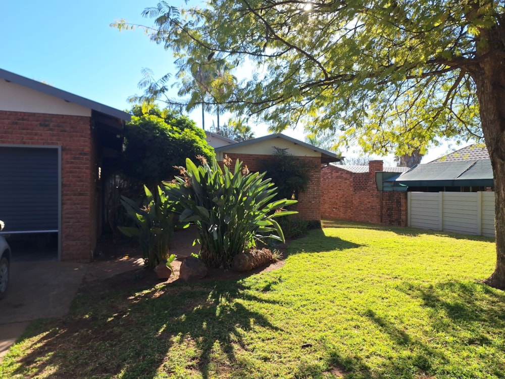 House for sale in Modimolle (Nylstroom) - 1MDM1664458