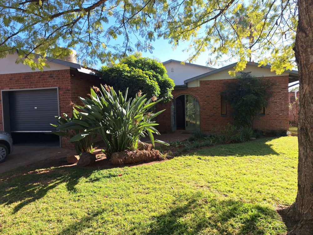House for sale in Modimolle (Nylstroom) - 1MDM1664458