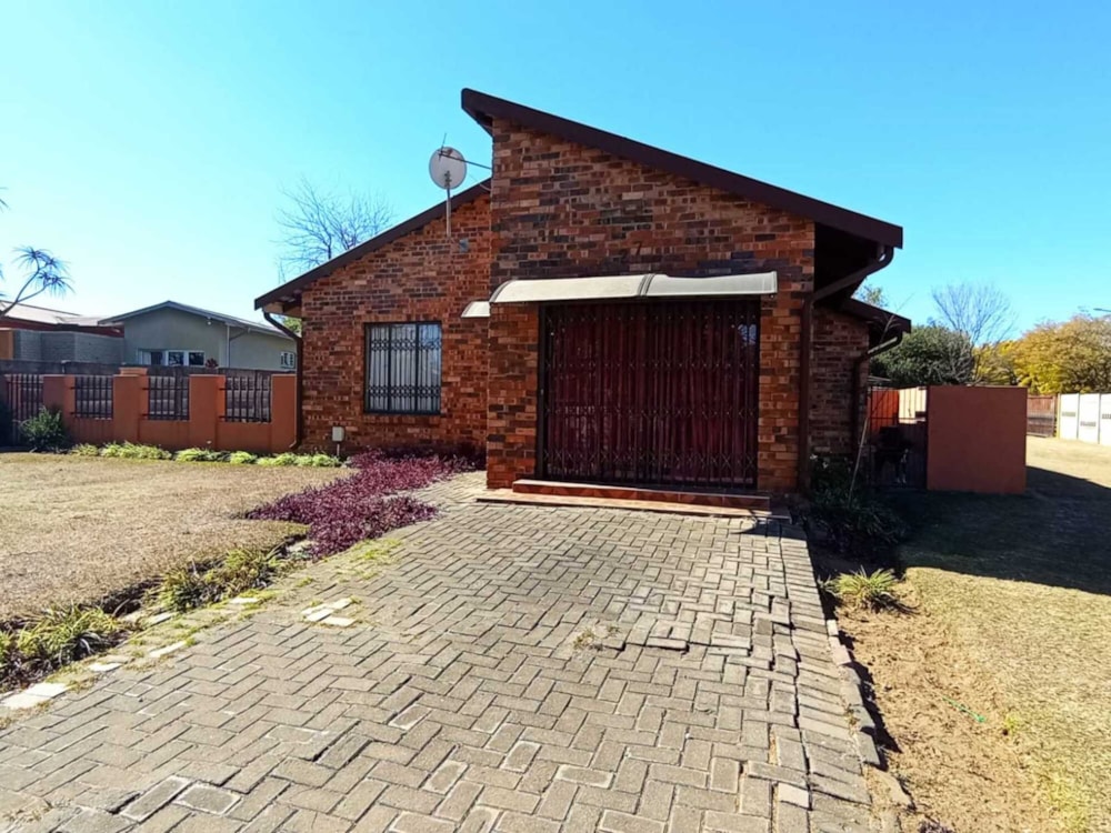 Single-storey house sold in Sunnyridge, Newcastle - 1NW1667968 Single-storey house sold in Sunnyridge, Newcastle - 1NW1667968