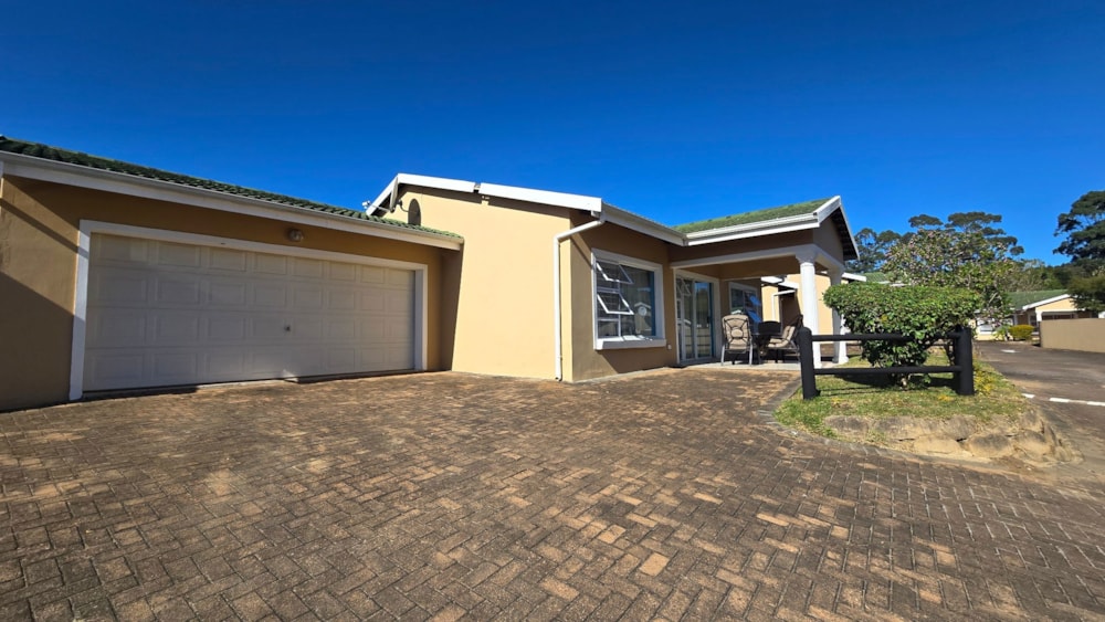 Townhouse for sale in Uvongo - 1PSH1666440 Townhouse for sale in Uvongo - 1PSH1666440